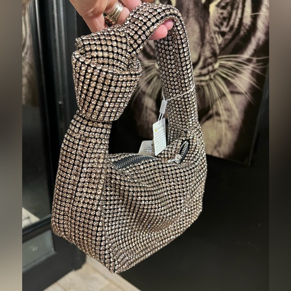 🔥URBAN EXPRESSIONS CHAMPAGNE/PINK RHINESTONE SPARKLY KNOTTED SHOULDER BAG🔥NWT - Picture 8 of 13